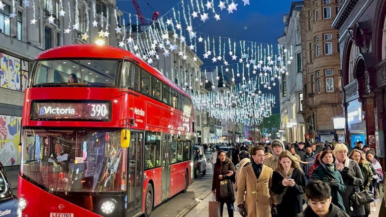 London Oxford Street Christmas Shopping | Central London Christmas Lights Tour | London Walk[4K HDR]