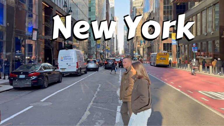 New York Walking Tour December Manhattan Holiday Walk 2022 – NYC 4k
