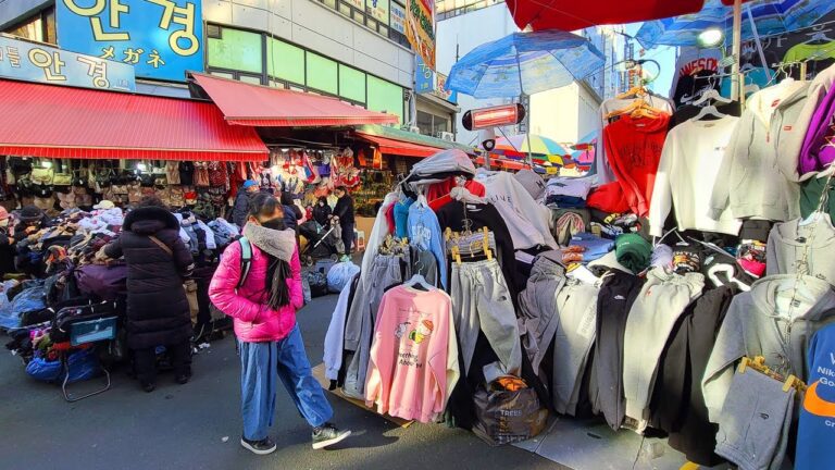 4K Seoul City Tour 2023 | Virtual Walking Tour in Namdaemun Market | Place to Explore Korean Culture