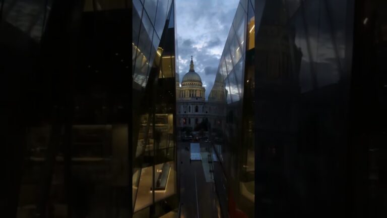 Beauty of london #london #uk #winter #morning #tour #tourism #travel #travelviness
