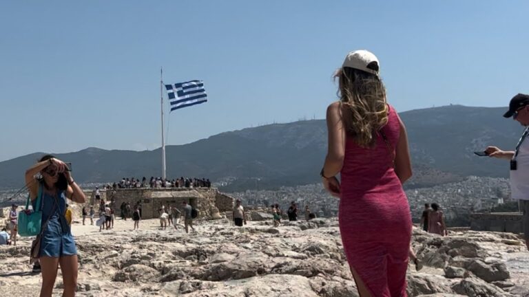 🇬🇷 Can you use CREDIT CARD in Mainland Greece? 🤔 Or is it cash only…